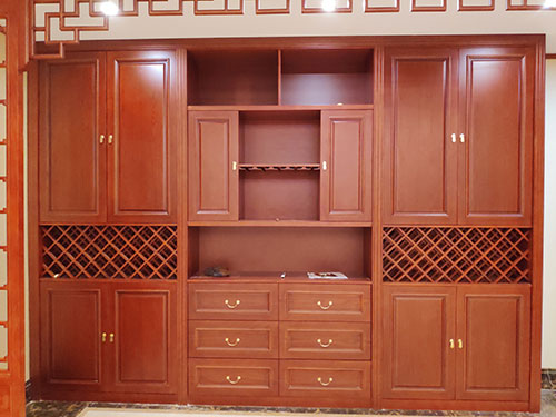 衢州中式家居装修之中式酒柜装修效果图
